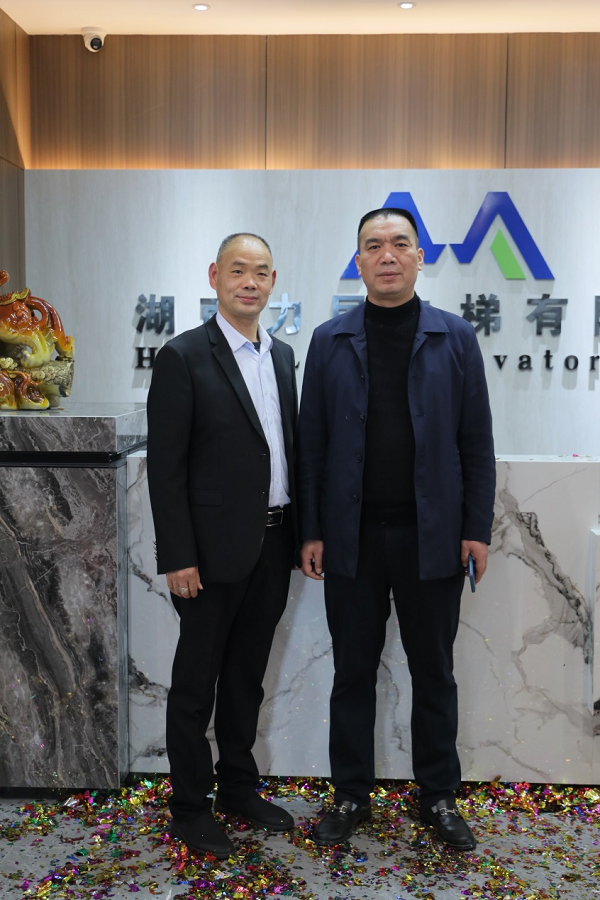 湖南力民电梯有限公司,邵阳电梯销售,邵阳电梯安装,湖南电梯维修,自动扶梯,自动人行梯